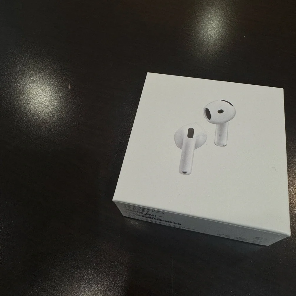 Wireless Earbuds with Charging Case - White